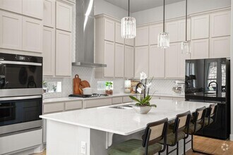 Building Photo - 147 Epoch Dr