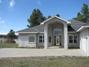 Building Photo - 89 Glen Eaton Dr