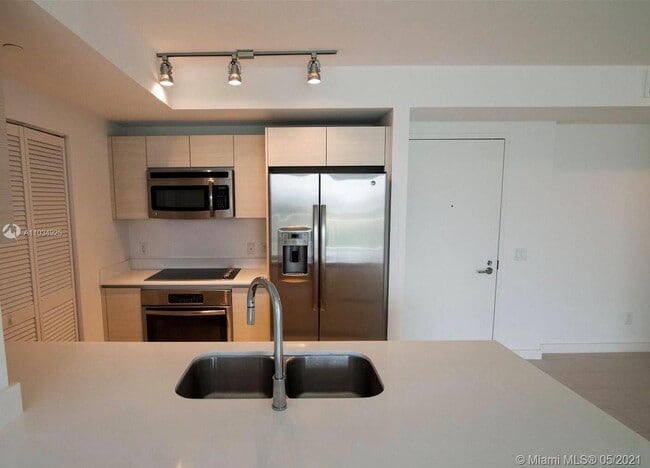 Building Photo - 4250 Biscayne Blvd