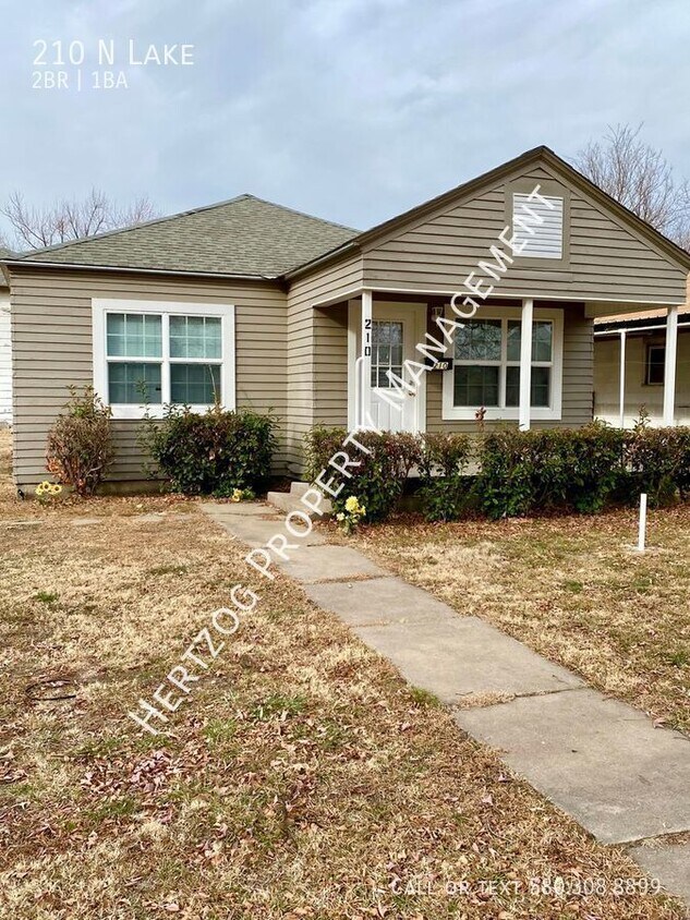 Primary Photo - Cute 2 bedroom 1 bathroom home!