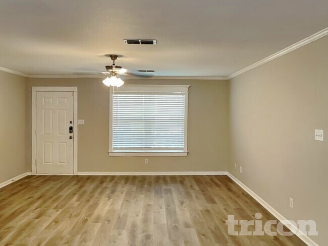 Building Photo - 1575 Wildflower Dr