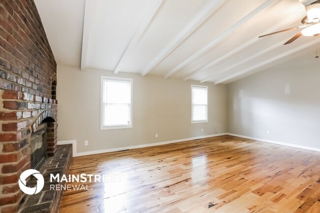 Building Photo - 1010 S Appleton Ave