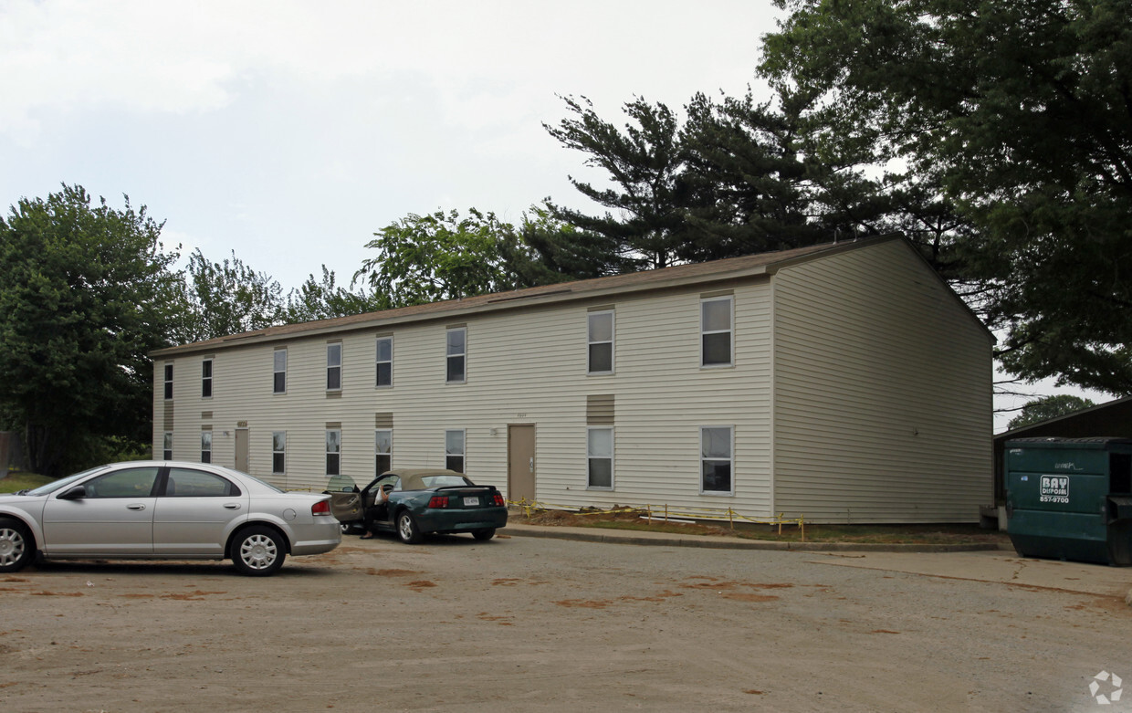 Liberty Court Apartments - Albert Court Apartments