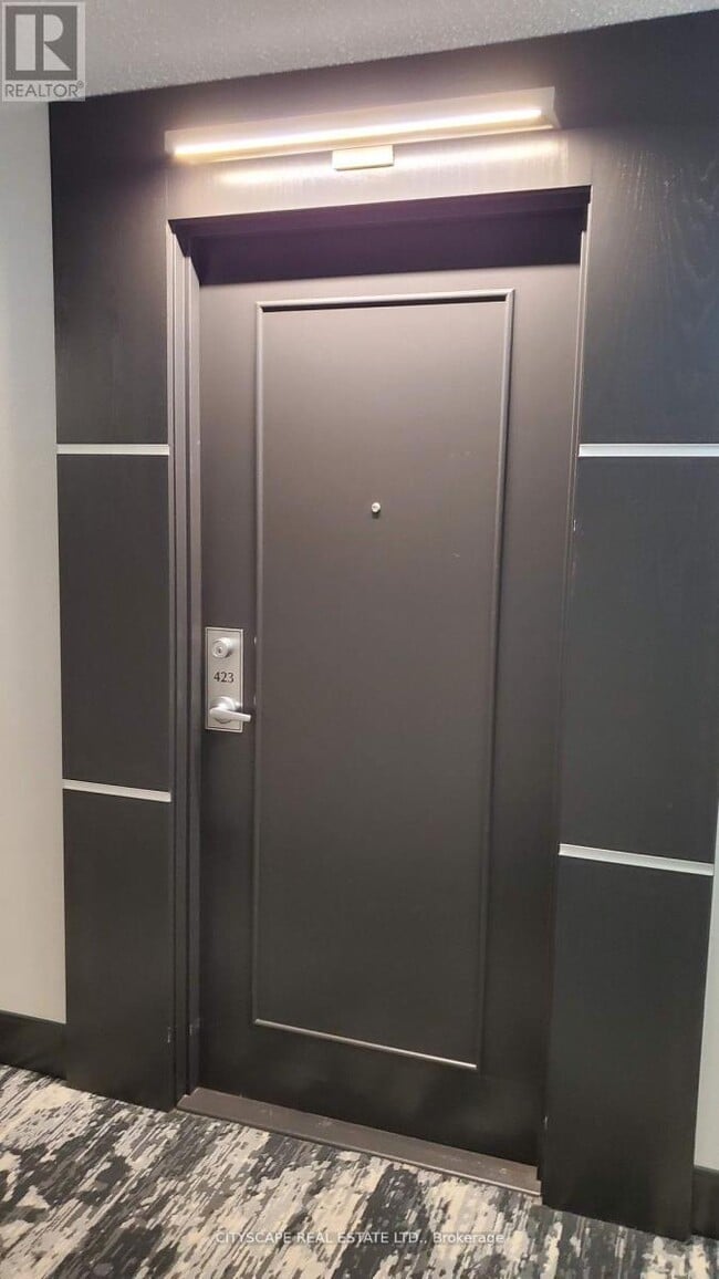 Photo du bâtiment - 525 Wilson Ave