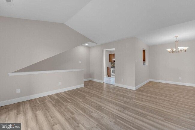 Foto del edificio - 620 Covington Ct