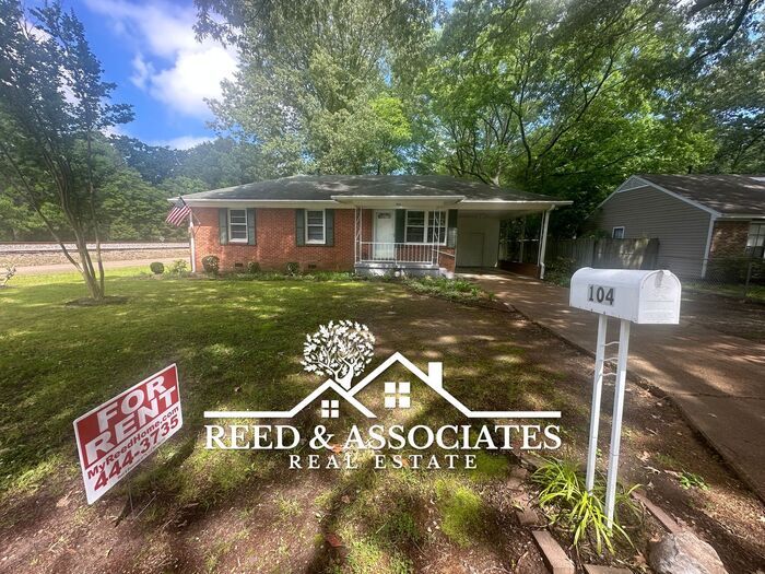 Primary Photo - Cozy Collierville Home!!!
