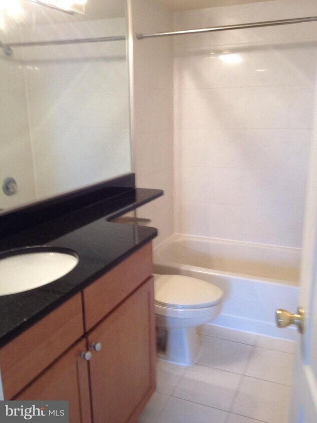Foto principal - 2230 George C Marshall Dr