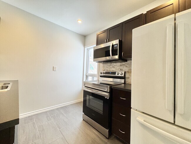 Photo du bâtiment - 97 Garfield Ave S