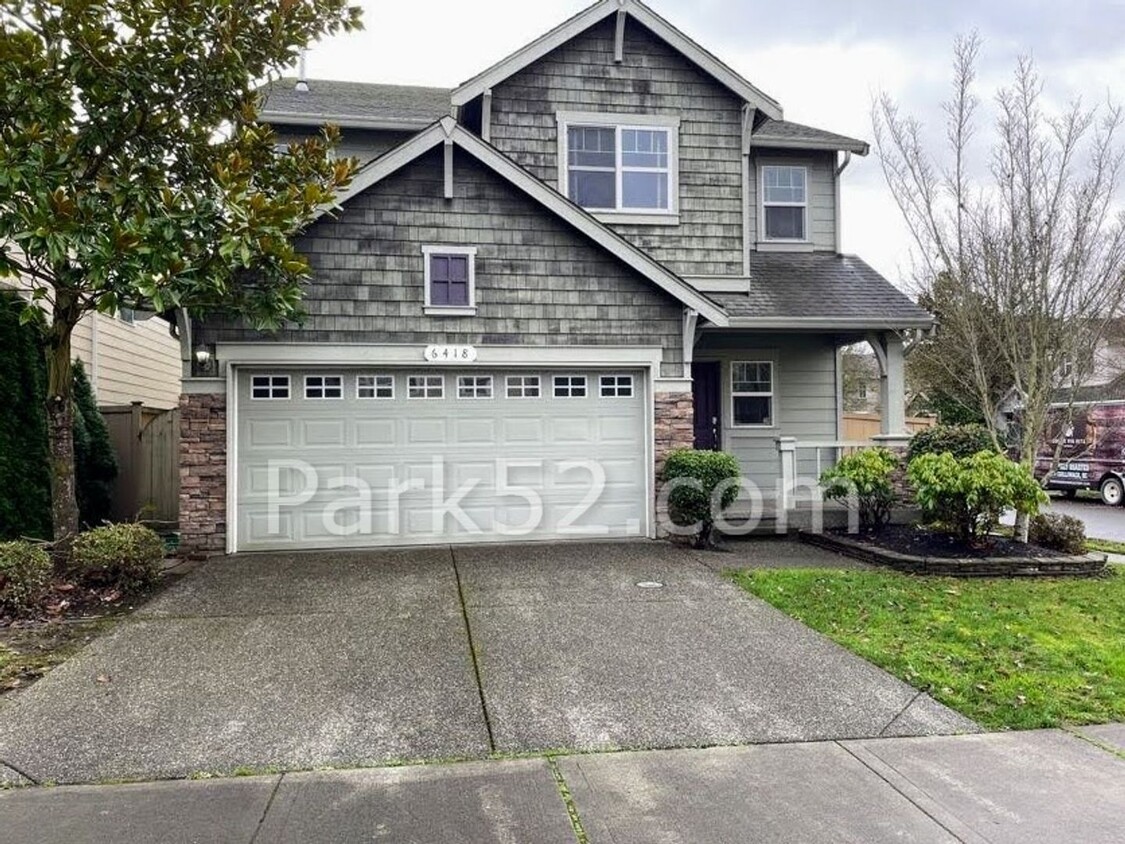 Primary Photo - Beautiful 4 Bedroom 3 Bath In The Saddle C...