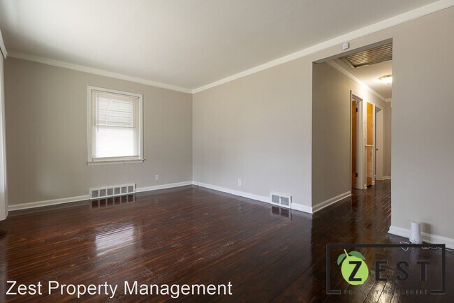 Building Photo - 3 br, 1 bath House - 18771 Woodland Street