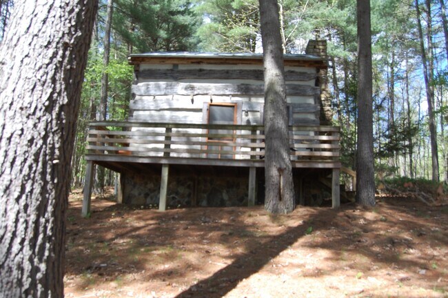 Building Photo - Cozy Cabin - 1 BR, 1 Ba