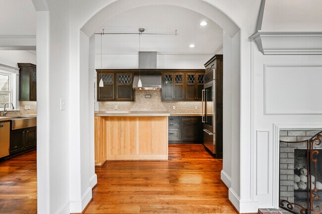 Foto del edificio - 4644 Old Looney Mill Rd