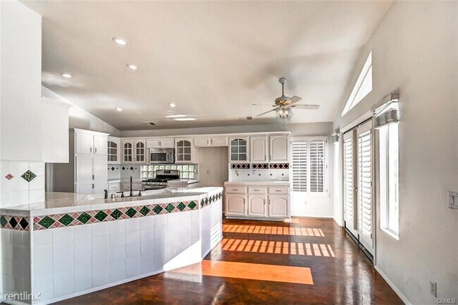 Foto del edificio - 4 br, 2.5 bath House - 25142 Oceanknoll