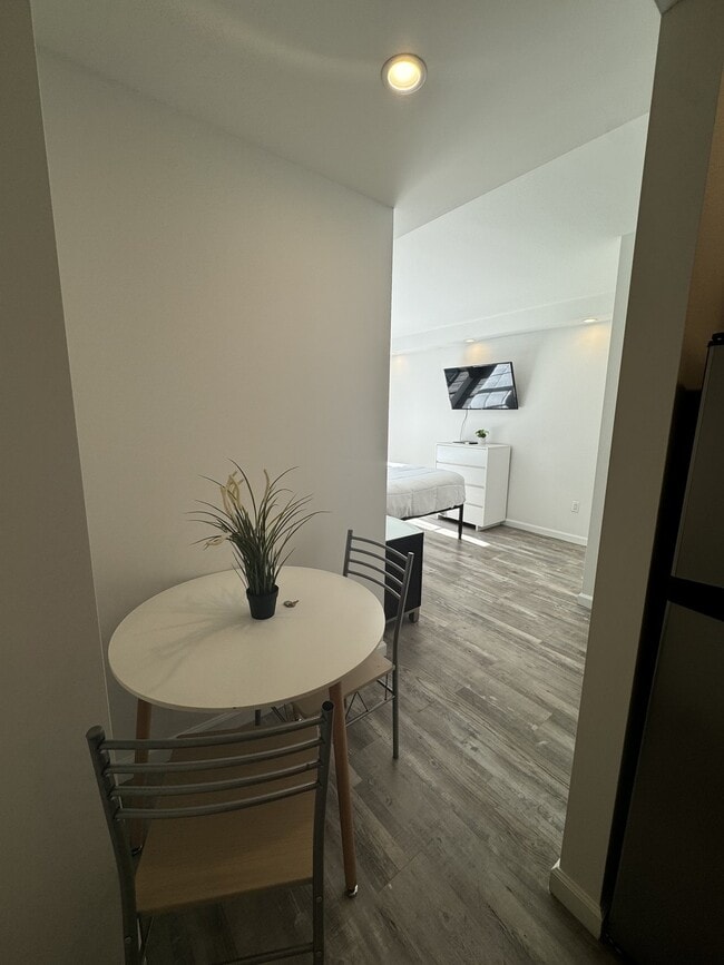 Foto del edificio - 433 W 53rd St