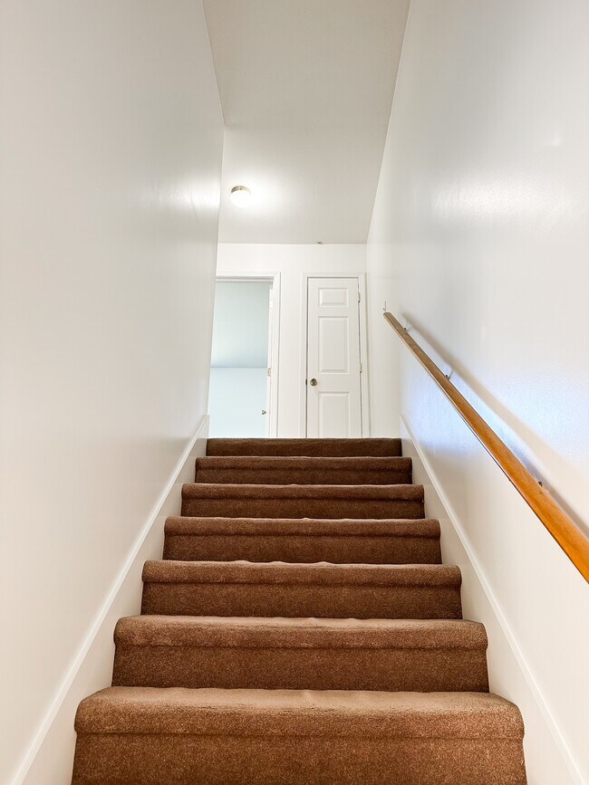 Foto del edificio - 174 Boswell Cir