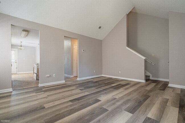 Foto del edificio - 3 br, 2.5 bath House - 7981 Marsha Woods D...