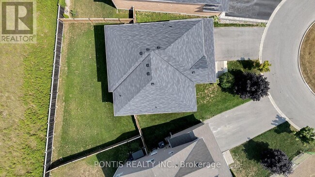 Building Photo - 2051 Hunking Ct