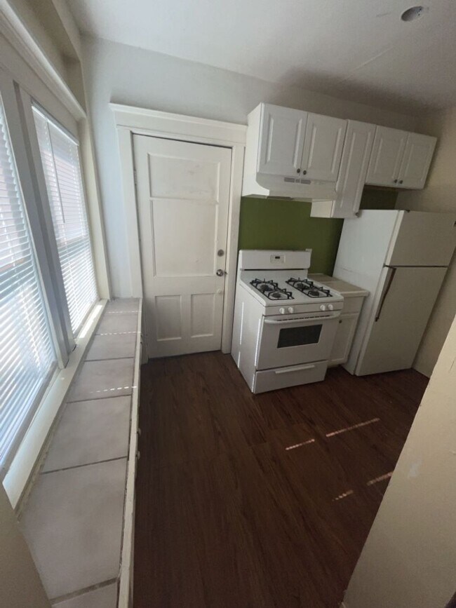Foto del edificio - 1356 W 91st St