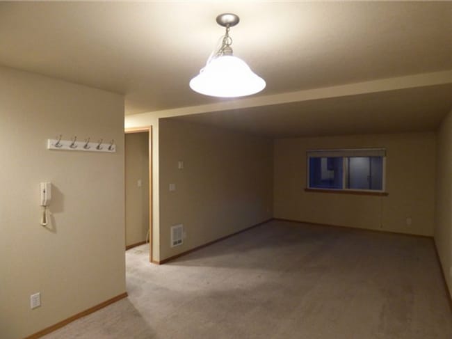 Photo - Convenient 1 Bed 1 Bath Seattle Condo!