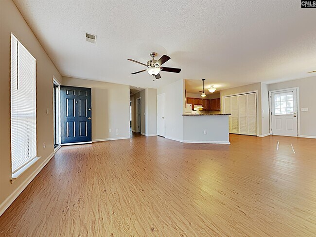 Building Photo - 205 Stockland Rd