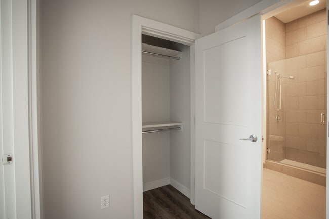 Building Photo - SEVEN6MAIN