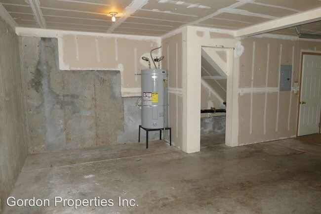 Building Photo - 8321 N Willamette Blvd