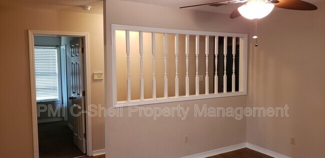 Foto del edificio - 4700 Tradewinds Dr