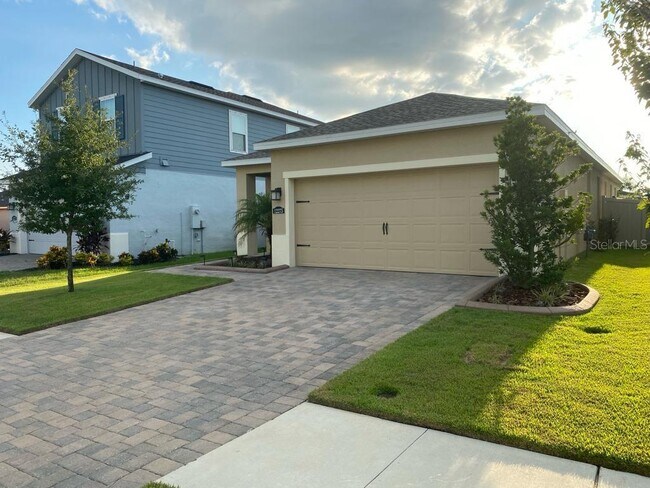 Building Photo - 12275 Blue Pacific Dr