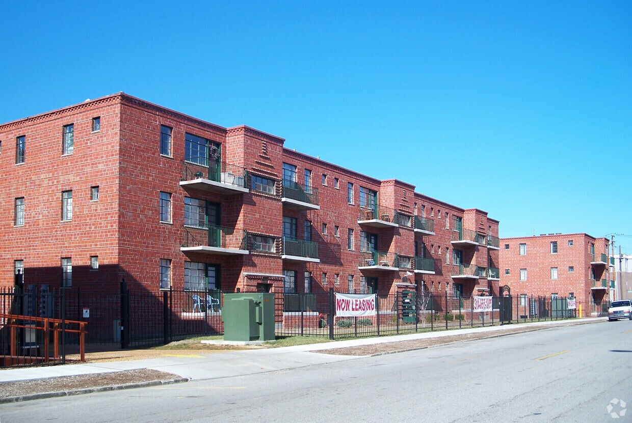 Collins Terrace Apartments 1204 N 7th St Saint Louis, MO Apartments