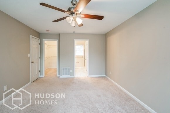 Building Photo - AVAILABLE NOW! - 1004 Village Gate Dr, Mou...