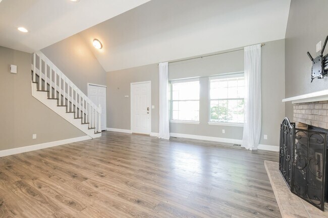 Foto del edificio - Beautiful 3 Bed / 2 Bath Single Family Hom...