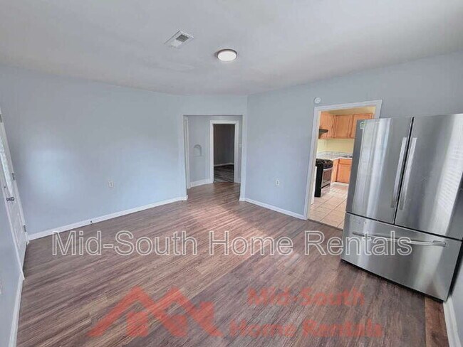 Foto del edificio - 3738 Townes Ave
