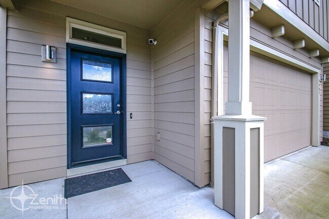 Building Photo - 7403 NE 31st Ave