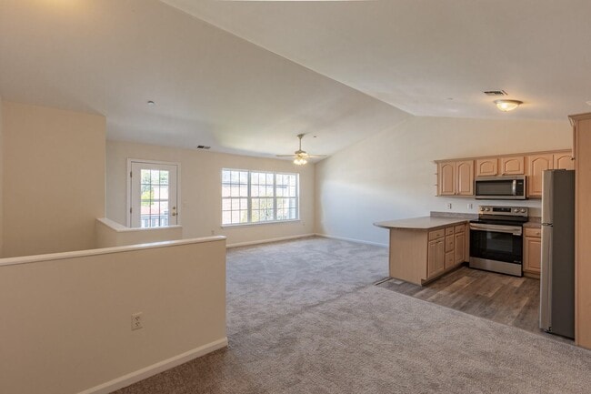Building Photo - 206 Flurry Ln