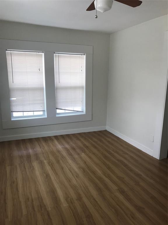 Foto del edificio - 3819 Menard St