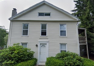Building Photo - 9 Elm St