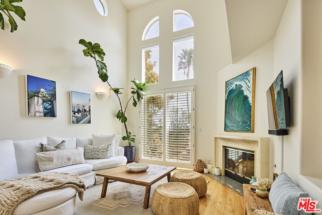 Foto principal - 6453 Zuma View Pl