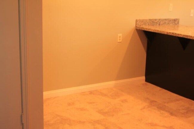 Building Photo - 2 bedroom in San Jose CA 95112