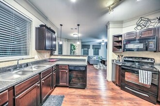 Building Photo - 24498 Roesner Rd