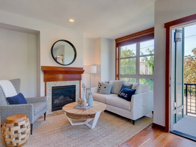 Foto del edificio - 722 Nob Hill Ave N