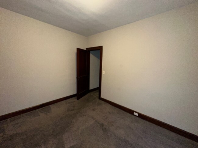 Building Photo - 1553 Winton Ave