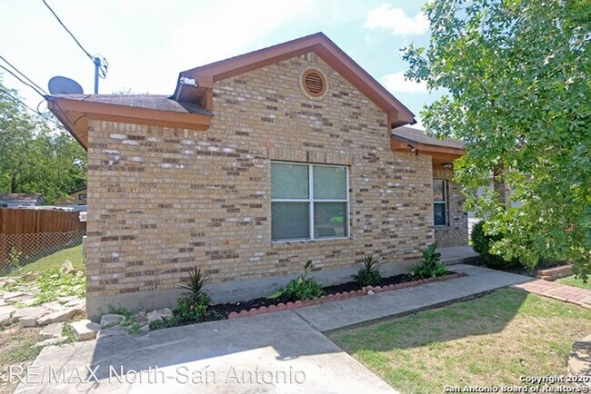 Building Photo - 3 br, 2 bath House - 136 Ardmore St