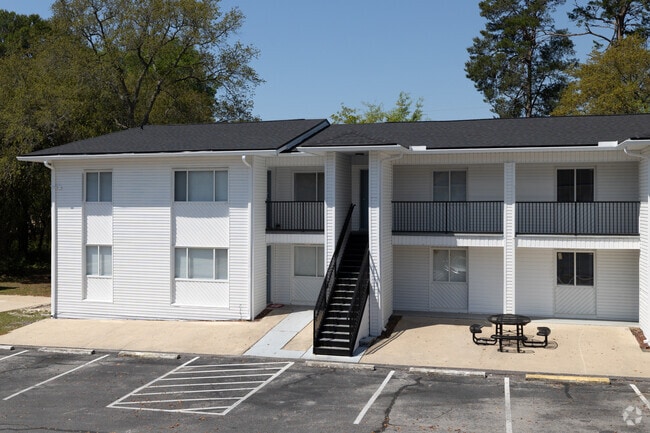 Building Entrance - Solis at Niceville
