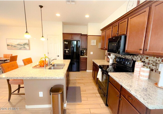 Building Photo - 16813 S 178th Dr