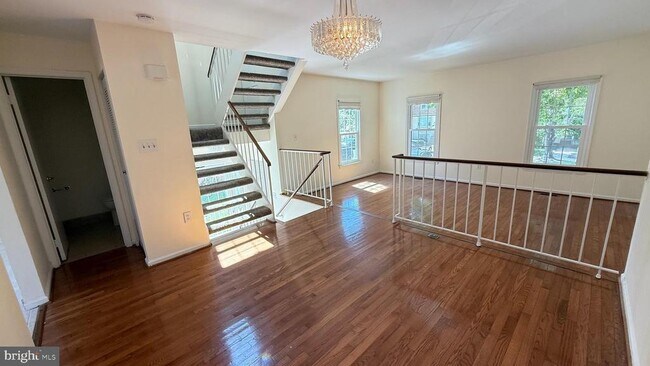 Foto del edificio - 3339 Beaverwood Ln