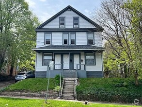 Building Photo - 321-25 N Midler Ave