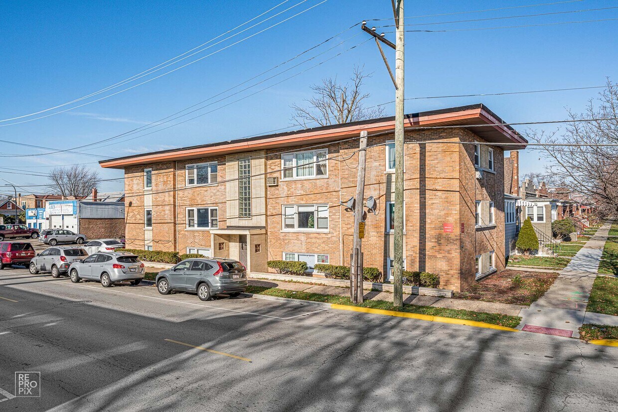 Primary Photo - 1548 S 61st Ct