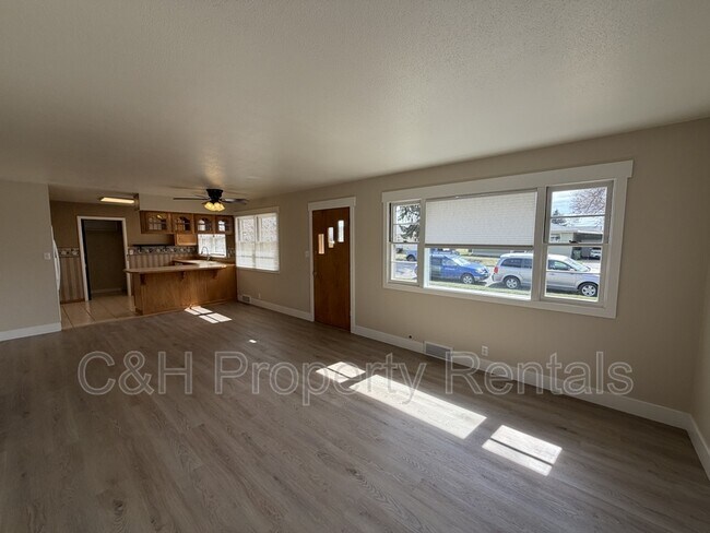 Building Photo - 1837 Wyoming Ave