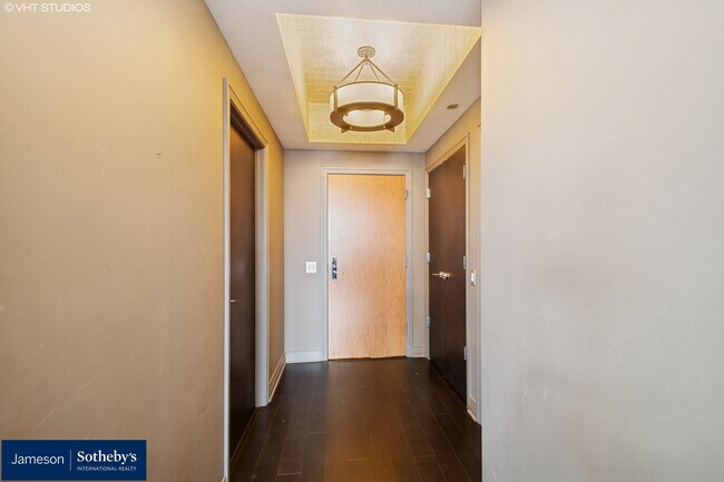 Foto del edificio - 600 N Lake Shore Dr
