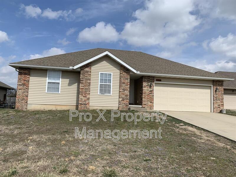 4515 E Chipmunk Ln, Joplin, MO 64801 House Rental in Joplin, MO